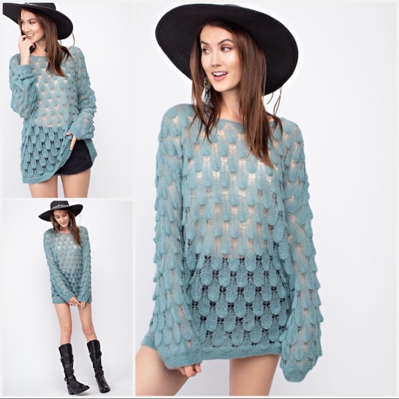 Feather Knit Tunic Top - Picture 2 of 3